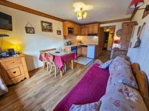Appartement bien situé pour 4 avec cuisine, proche pistes et commerces - FR-1-452-245
